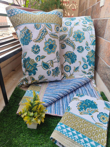 Quilted Reversable Double Bed with pillow Comforter( bed cover )