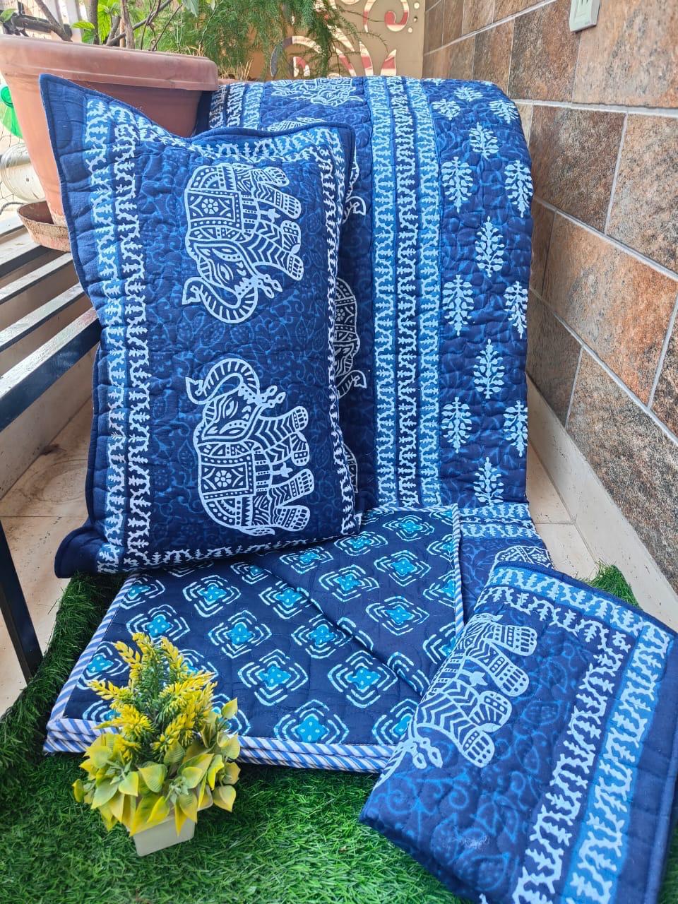 Quilted Reversable Double Bed with pillow Comforter( bed cover)