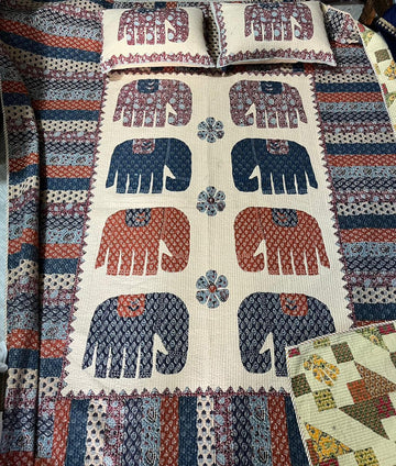 Quilted Reversable Double Bed with pillow Comforter( bed cover)